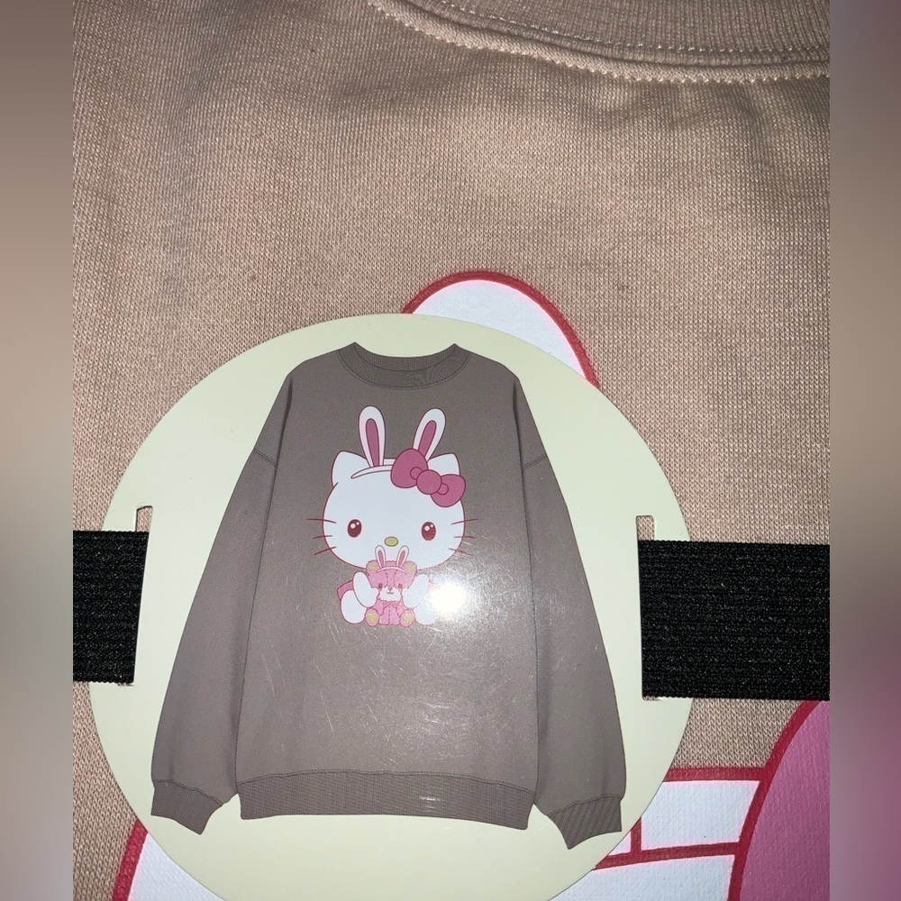 Hello Kitty Easter bunny crewneck sweatshirt- women’s - Picture 3 of 7